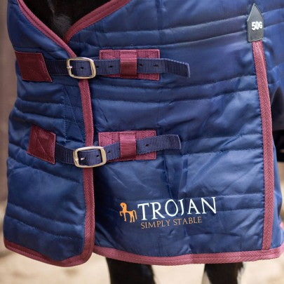 NEW TROJAN 50g Stable Rug